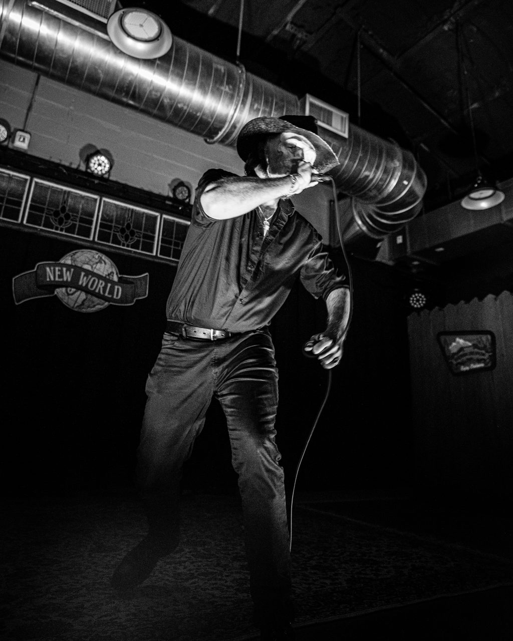 Kontravoid performing live.