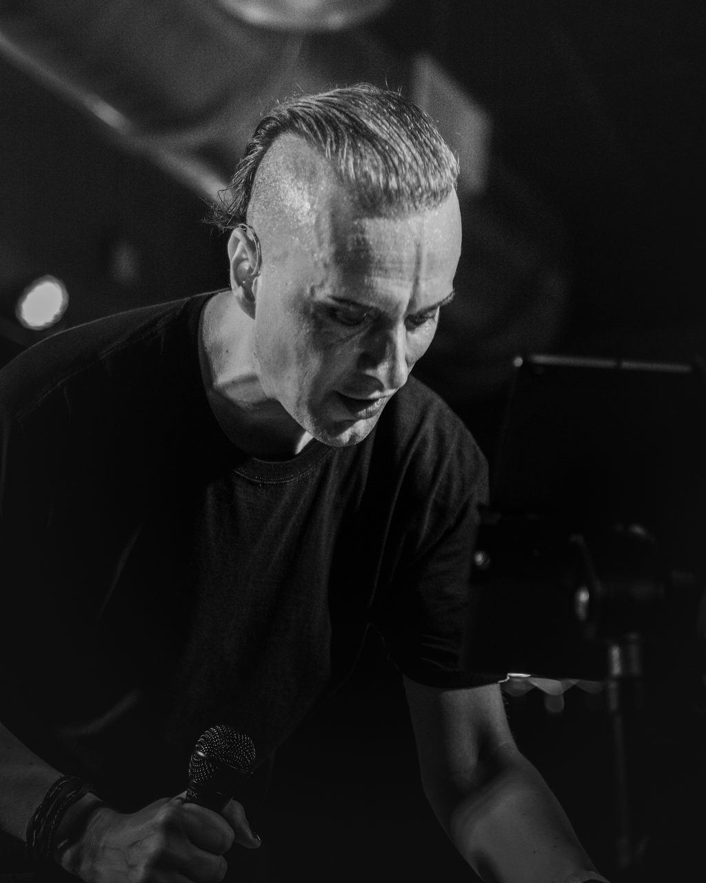 Solar Fake performing live.